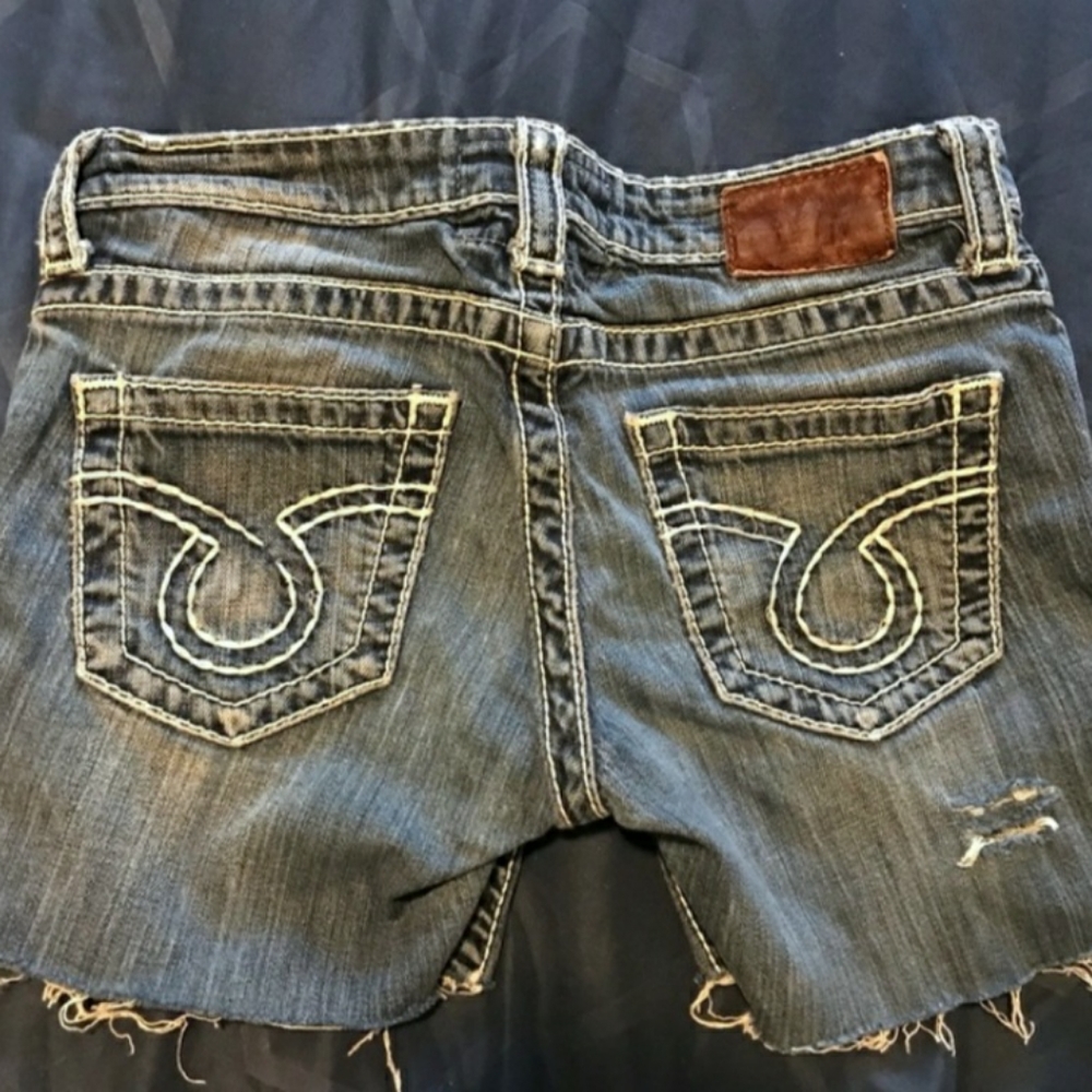 Big star destroyed distressed jean cut shorts 28